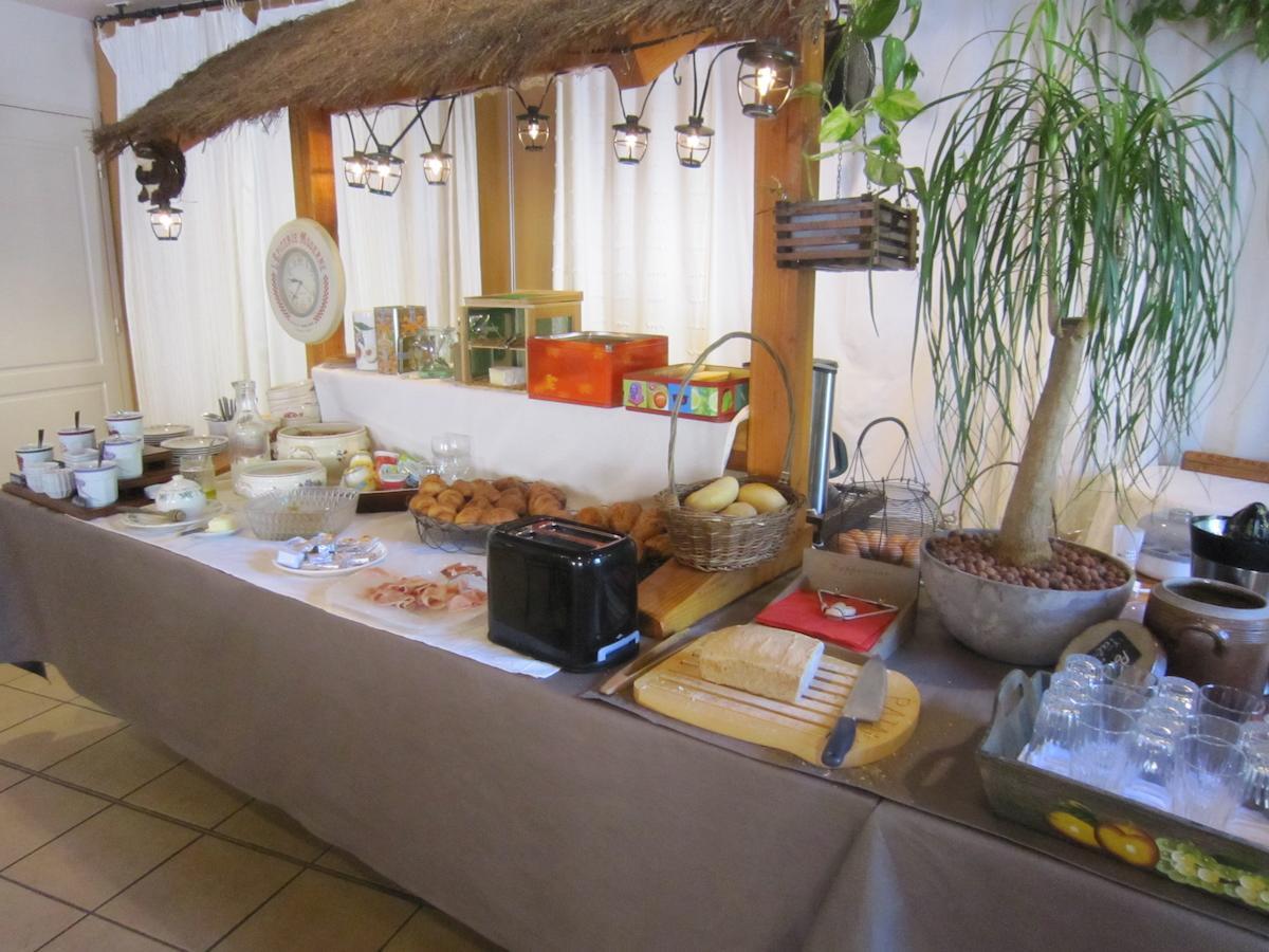 Hotel La Terrasse Marnand エクステリア 写真